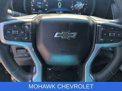 Used 2023 Chevrolet Suburban Z71 w/ Luxury Package AWD/4WD image 11