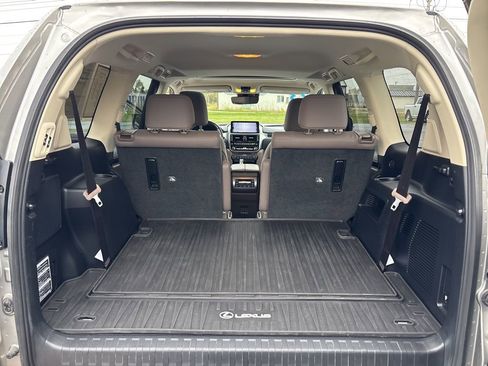 Used 2023 Lexus GX 460 Premium image 34