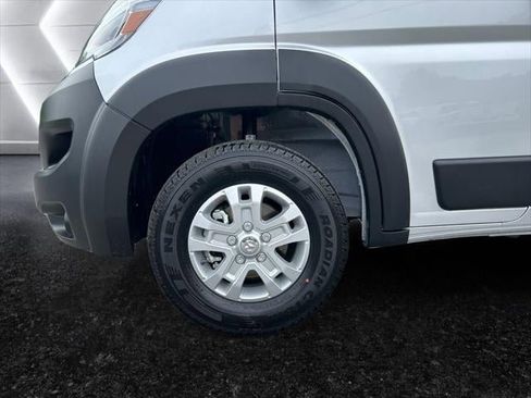 New 2024 RAM ProMaster 3500 w/ Quick Order Package 22G SLT image 31