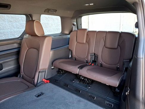 Certified 2025 Volkswagen ID. Buzz Pro S image 11