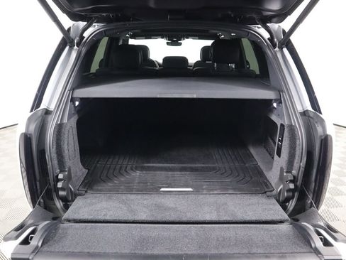 Used 2023 Land Rover Range Rover SE image 29