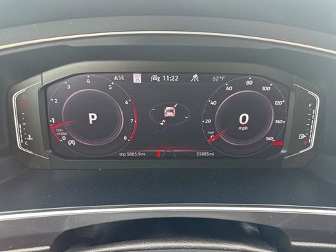 Used 2024 Volkswagen Tiguan SEL R-Line AWD/4WD image 30