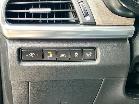 Used 2022 Kia Telluride SX w/ Towing Package FWD image 10