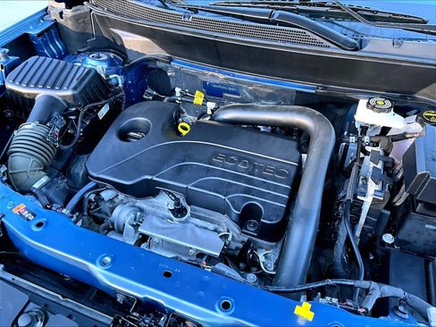 Used 2025 Chevrolet Equinox LT w/ Convenience Package II image 35