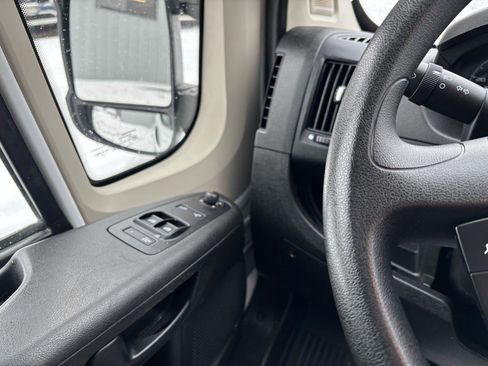 Used 2018 RAM ProMaster 2500 w/ Premium Appearance Group image 13