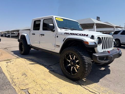 Used 2023 Jeep Gladiator Rubicon w/ Cold Weather Group AWD/4WD image 3