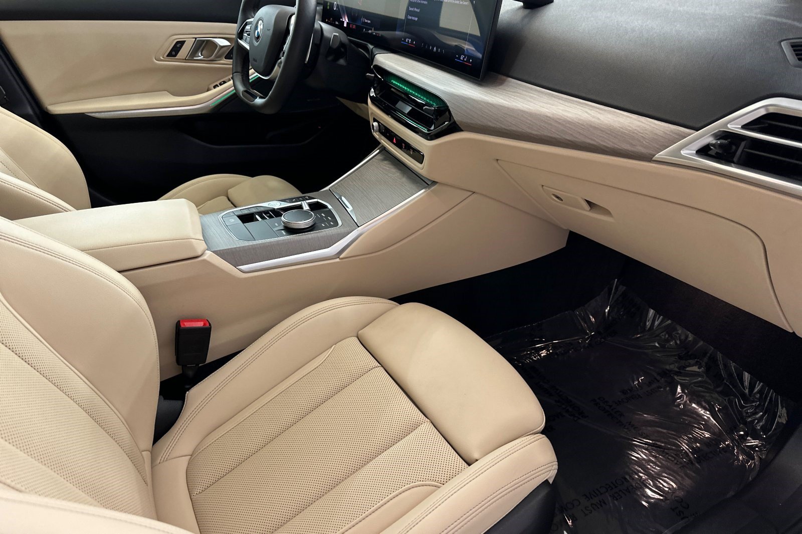 Certified 2025 BMW 330i Sedan RWD image 28