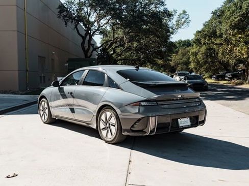New 2025 Hyundai Ioniq 6 SE RWD image 4