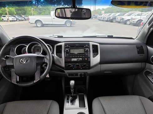 Used 2012 Toyota Tacoma 2WD Access Cab w/ SR5 Pkg image 16