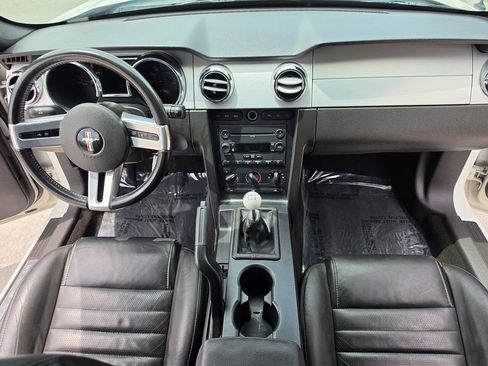 Used 2007 Ford Mustang GT RWD image 32