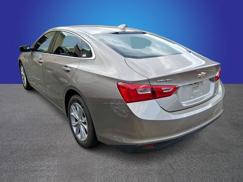 Used 2025 Chevrolet Malibu LT FWD image 4