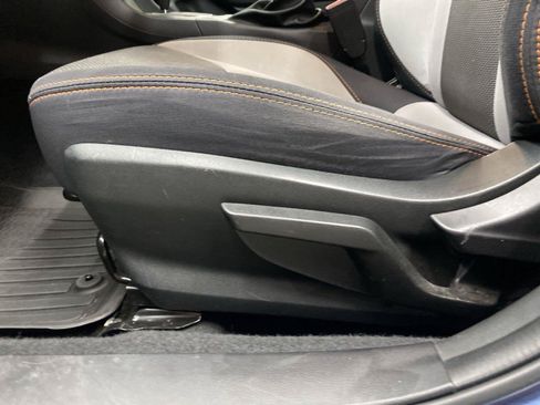 Used 2019 Subaru Crosstrek 2.0i Premium w/ Eyesight System AWD/4WD image 18