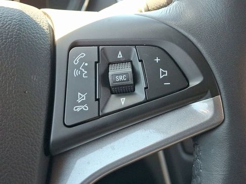 Certified 2022 Chevrolet Trax LT w/ LT Convenience Package image 22