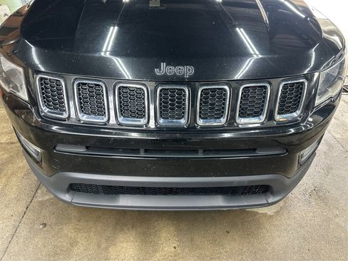 Used 2018 Jeep Compass Latitude w/ Popular Equipment Group image 13