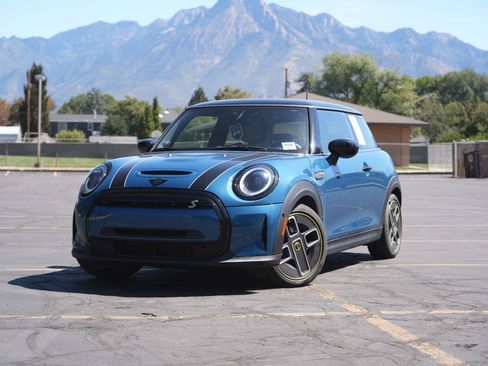 Used 2023 MINI Cooper SE FWD image 1
