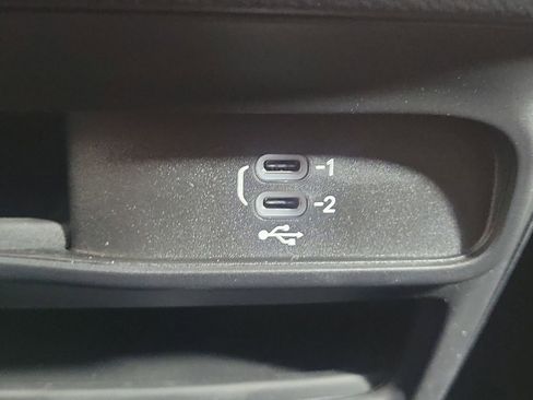 New 2026 Chrysler Voyager LX image 21