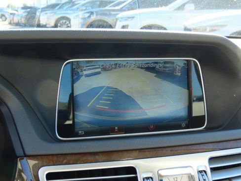 Used 2016 Mercedes-Benz E 350 Sedan image 28