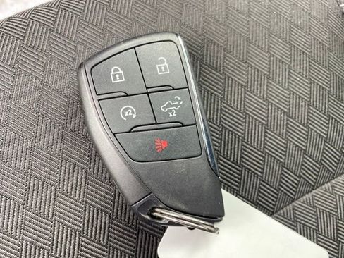 Certified 2025 Chevrolet Silverado 2500 LT w/ Convenience Package image 24