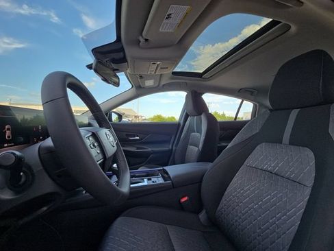 New 2026 Nissan Sentra SV FWD image 7