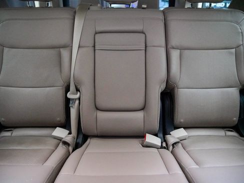 Used 2023 Ford Explorer Limited image 26