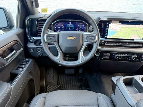 Certified 2026 Chevrolet Silverado 1500 LT AWD/4WD image 31