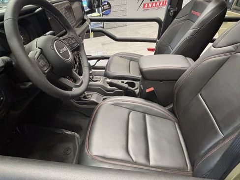 New 2025 Jeep Wrangler Unlimited Rubicon w/ Safety Group AWD/4WD image 15