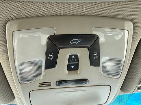 Used 2017 Toyota Sienna XLE w/ Protection Package FWD image 17