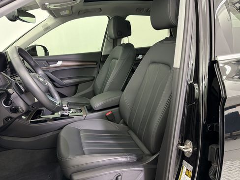 Used 2023 Audi Q5 2.0T Premium Plus w/ Premium Plus Package AWD/4WD image 5