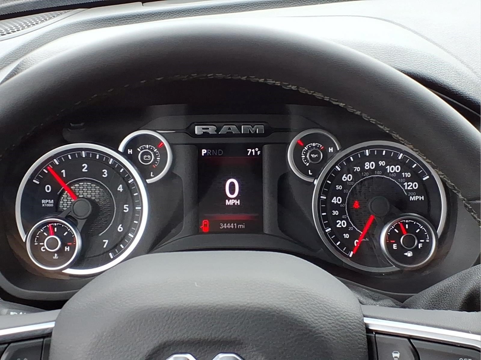 Used 2025 RAM 2500 Big Horn AWD/4WD image 12
