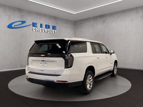 New 2026 Chevrolet Suburban LT w/ Comfort Package AWD/4WD image 14