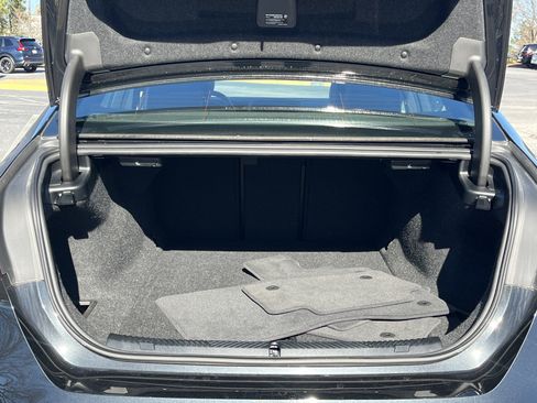 Used 2025 BMW i5 eDrive40i image 27