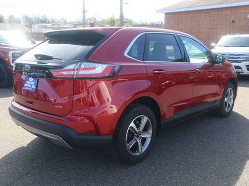 Certified 2024 Ford Edge SEL w/ Convenience Package AWD/4WD image 5