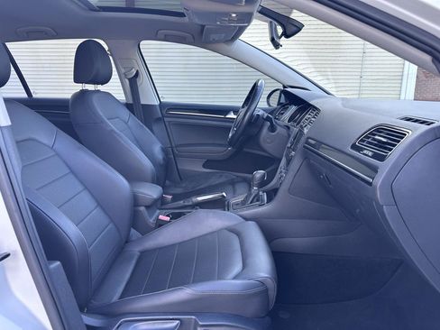 Used 2015 Volkswagen Golf S FWD image 12