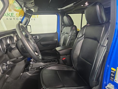 Used 2023 Jeep Wrangler Unlimited Sport AWD/4WD image 12