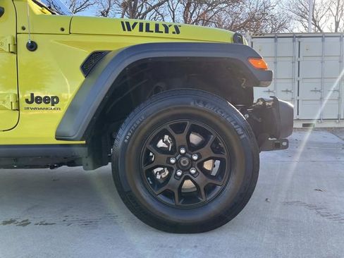 Used 2023 Jeep Wrangler Willys image 8