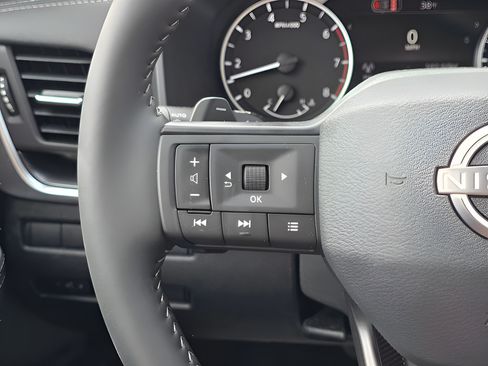 Certified 2026 Nissan Rogue SV AWD/4WD image 19