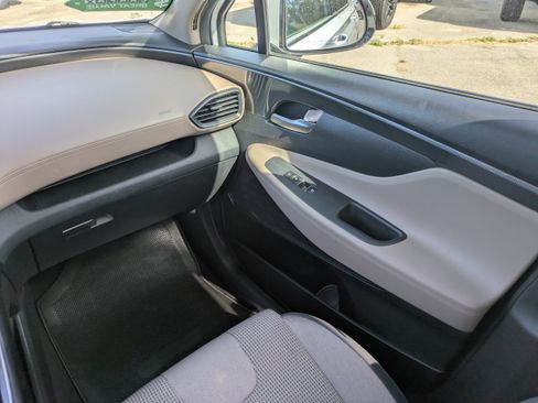 Used 2022 Hyundai Santa Fe SEL w/ Convenience Package FWD image 16