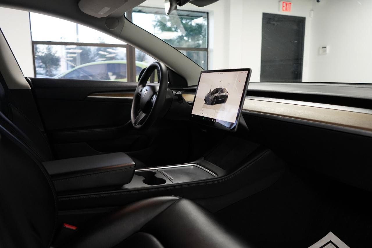 Used 2023 Tesla Model 3 Standard Range RWD image 11