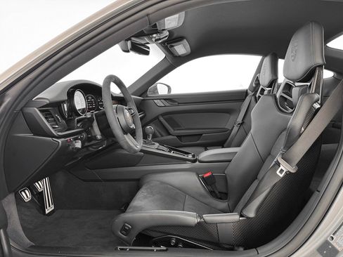 Used 2024 Porsche 911 Carrera T image 15