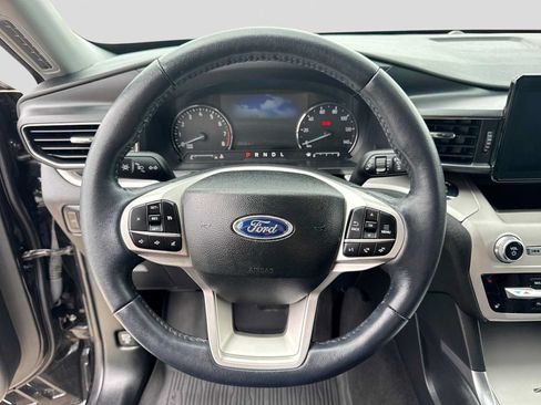Certified 2023 Ford Explorer XLT w/ Equipment Group 202A AWD/4WD image 23