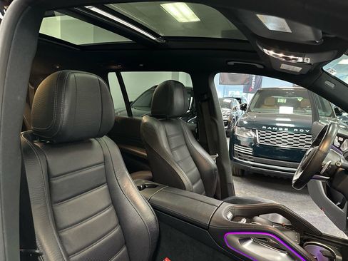 Used 2021 Mercedes-Benz GLS 580 4MATIC w/ E-Active Body Control Package image 39