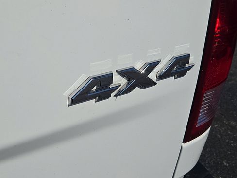 Used 2017 RAM 2500 Tradesman image 5