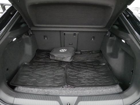 Used 2023 Volkswagen ID.4 Pro S AWD/4WD image 18