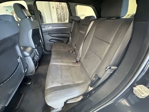 Used 2015 Jeep Grand Cherokee Laredo w/ Quick Order Package 23E image 29