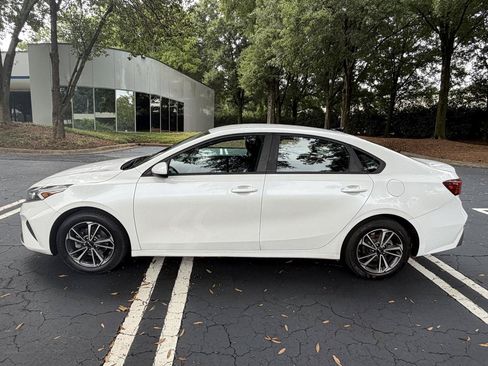 Used 2023 Kia Forte LXS FWD image 8