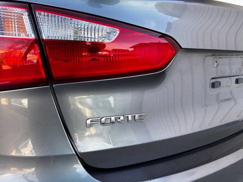 Used 2015 Kia Forte EX image 8