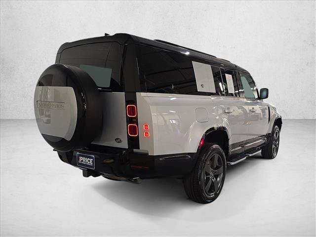 Used 2023 Land Rover Defender 130 X-Dynamic SE AWD/4WD image 5