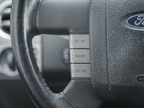 Used 2004 Ford F150 Lariat image 36