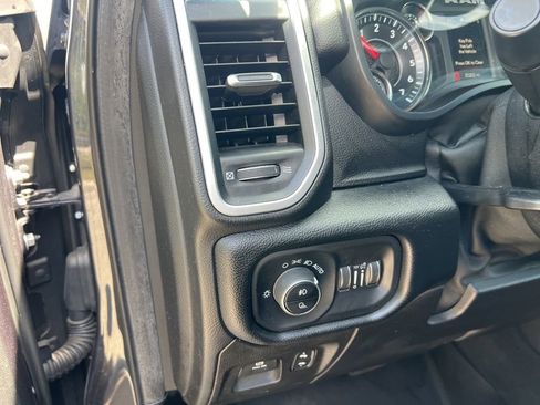 Used 2019 RAM 1500 Big Horn image 39