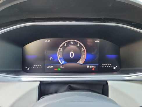 New 2026 Volkswagen Taos SE FWD image 24